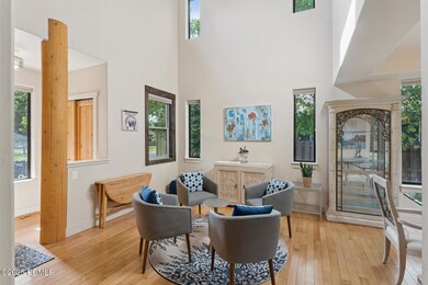 7_Livingroom_1800x1200_4237884