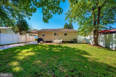 339 Park Hall S, Laurel, MD 20724 - photo 3