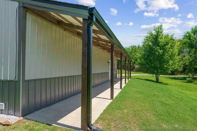 7999 Seay Rd, Beggs, OK 74421 - photo 2