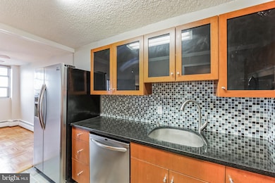 Radnor House unit 315, Bryn Mawr, PA 19010 - photo 3