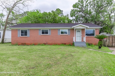 5394 Poppy Dr, Jacksonville, FL 32205 - photo 2