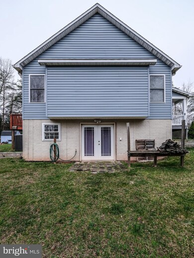 58 Cherokee Trail, Berkeley Springs, WV 25411 - photo 4