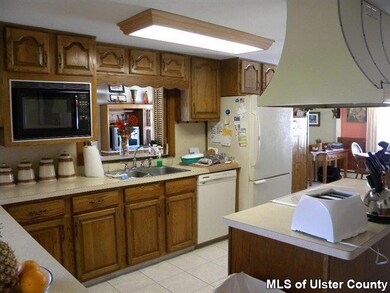 3 Countryman Ln, Accord, NY 12404 - photo 2