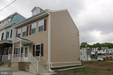 1409 Centre St unit 11, Ashland, PA 17921 - photo 2