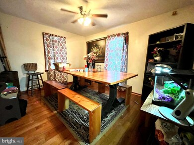 1725 Wilson Ave, Halethorpe, MD 21227 - photo 5