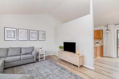 9536 Minnesota Ln N, Maple Grove, MN 55369 - photo 4