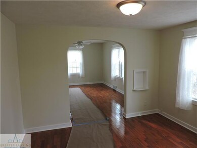 1127 Alsdorf St, Lansing, MI 48910 - photo 3