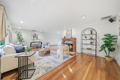 2 Witham St, Lynnfield, MA 01940 - photo 3