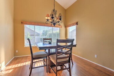 421 W Pecan Pl-7