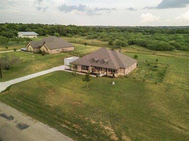 561 Dill Rd, Weatherford, TX 76085 - photo 6