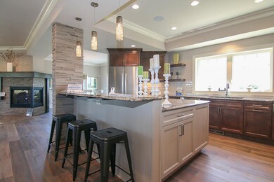 940 Alpine Pkwy, Oregon, WI 53575 - photo 6