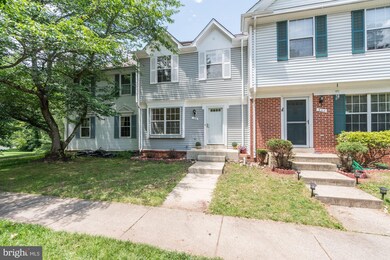 310 Felsted Ct, Sterling, VA 20165 - photo 3