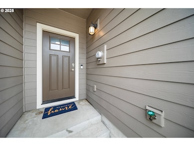 230 N 43rd Place, Ridgefield, WA 98642 - photo 3