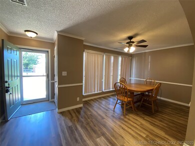 1105 S 32nd St, Broken Arrow, OK 74014 - photo 3