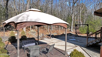 111 Arrowood Dr, Milford, PA 18337 - photo 5