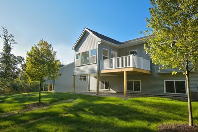 Trillium-107-Ext-Rear-Deck
