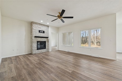 1580 Lois Ln, Greensburg, PA 15601 - photo 4