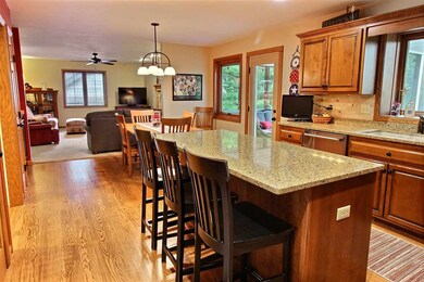 918 Autumn Woods Ln, Oregon, WI 53575 - photo 5