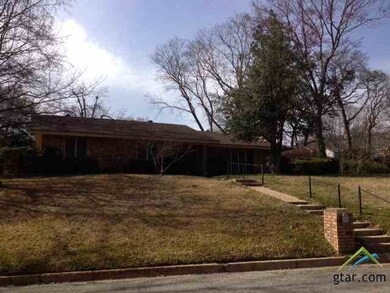 3811 3811 Cloverdale, Tyler, TX 75703 - photo 2