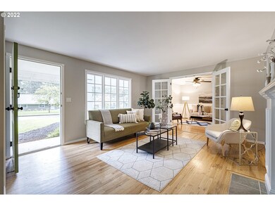 Living Room-Fireplace