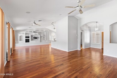 15774 W Piccadilly Rd, Goodyear, AZ 85395 - photo 6