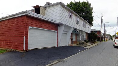 1914 W Whitehall St unit 1916, Allentown, PA 18104 - photo 2
