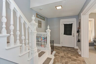 40 Duxbury Rd, Worcester, MA 01605 - photo 2