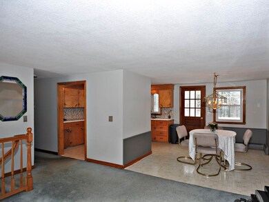 9 Timberlane Rd, Plaistow, NH 03865 - photo 4