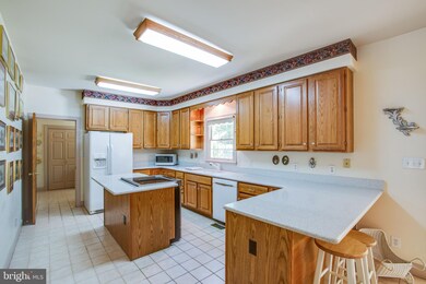 12700 Banner Plantation Dr, Fredericksburg, VA 22407 - photo 2