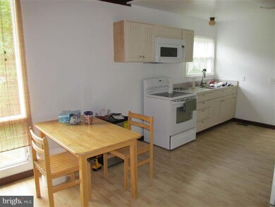 548 Mountainview Dr, Luray, VA 22835 - photo 5