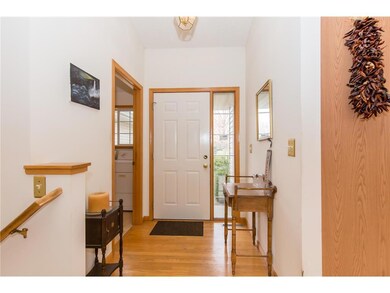 This front entrance brings you right into the livi