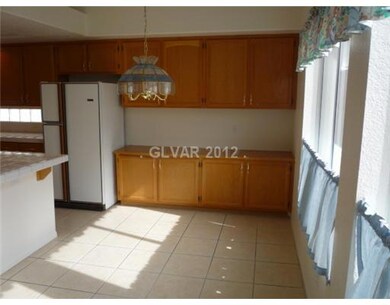 Kitchen. Lots of Cabinets!