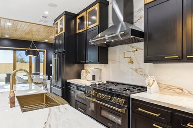 3902 Charleston St, Houston, TX 77021 - photo 7