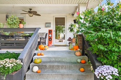 727 W 2nd St, Seymour, IN 47274 - photo 4