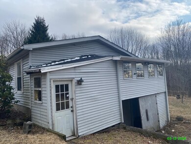 38 Country Club Rd, Scott Township, PA 18433 - photo 4