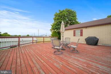 3928 Warm Spring Rd, Chambersburg, PA 17202 - photo 5