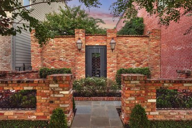 808 Coronado St unit 2, Houston, TX 77009 - photo 2