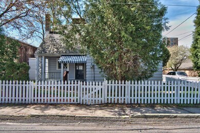 301 Grant St, Olyphant, PA 18447 - photo 2