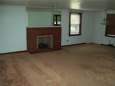 Dining Room. LIV RM LOOKING INTO DIN RM