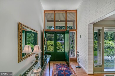 6434 Lily Dhu Ln, Falls Church, VA 22044 - photo 5