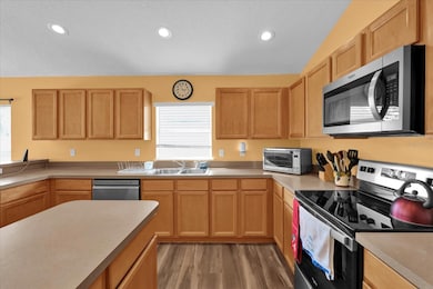 4702 Ashurst St, Kissimmee, FL 34758 - photo 3