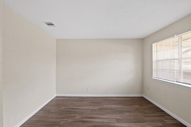 10126 Whitebrook Dr, Houston, TX 77038 - photo 5