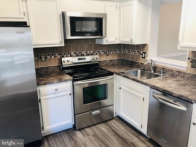 972 Joshua Tree Ct, Owings Mills, MD 21117 - photo 2