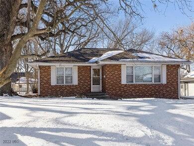 4124 Lower Beaver Rd, Des Moines, IA 50310 - photo 5