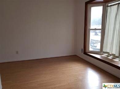 518 Creek St, Copperas Cove, TX 76522 - photo 3