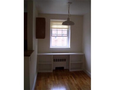 31 Englewood Ave unit 4, Brookline, MA 02445 - photo 3
