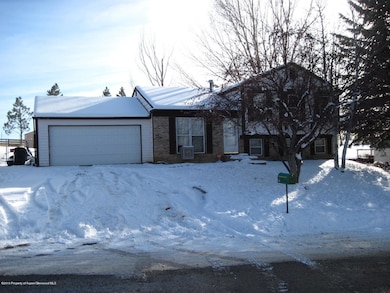 1232 E 10th St, Craig, CO 81625 - photo 2