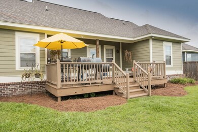 02 Exterior Rear Deck