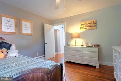 411 Queen St, Spring City, PA 19475 - photo 6