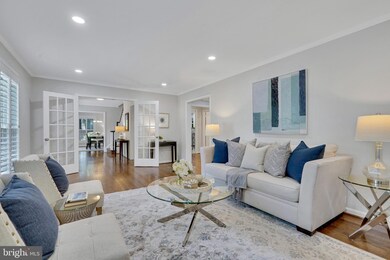 8709 Eaglebrook Ct, Alexandria, VA 22308 - photo 7